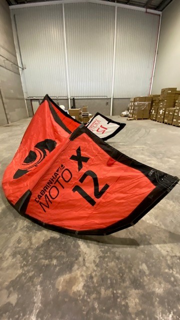 MOTO X 2023 C1 RED 12m (used)