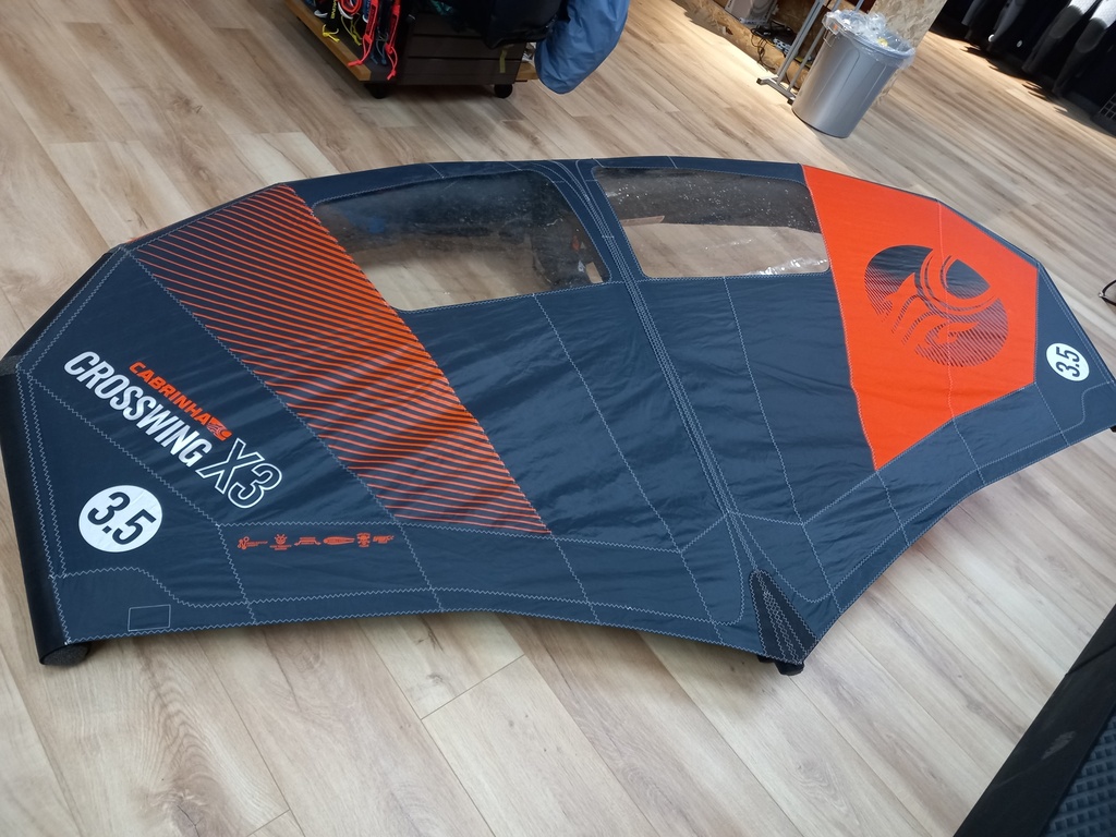 CROSSWING X3 BLACK/RED 3.5m (used)