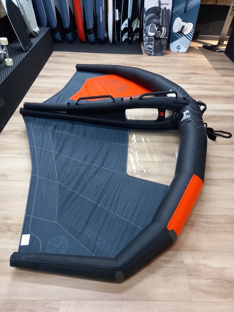 CROSSWING X3 BLACK/RED 3.5m (used)
