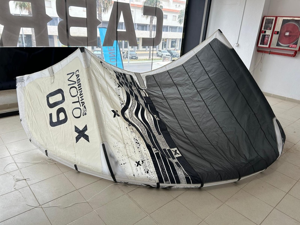 MOTO X 2023 C3 GREY/WHITE 9m (used)